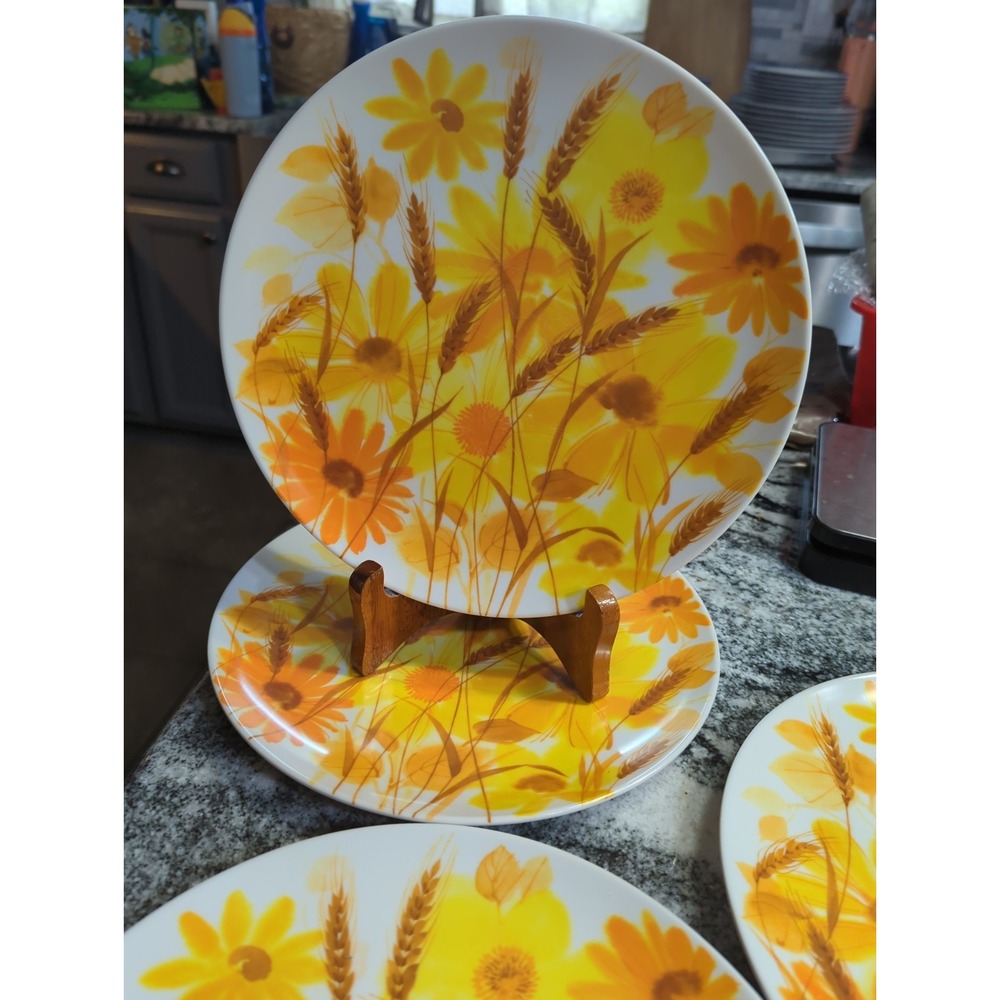 4 Vintage 1960s Texas Ware Melamine Dinner Plates Yellow/Orange/Brown Daisies